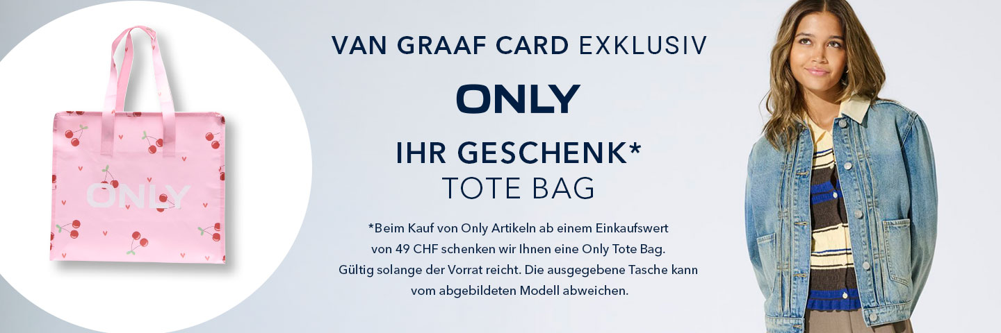 Werbung für eine rosa Tote Bag mit weißem und rotem "ONLY"-Logo, daneben eine lächelnde Frau in Jeanskleidung.